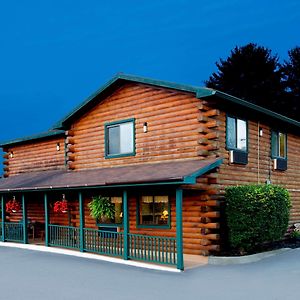 Super 8 By Wyndham Lake George/Warrensburg Area